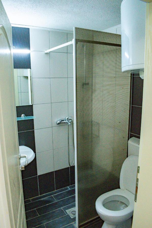 Restaurant & Apartments Lipa Pestani Luaran gambar